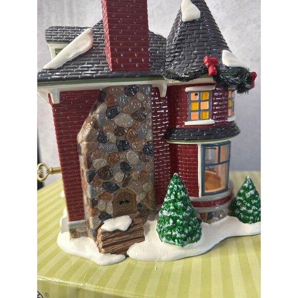 Dept 56 1224 Kissing Claus Lane animated - Picture 9 of 11